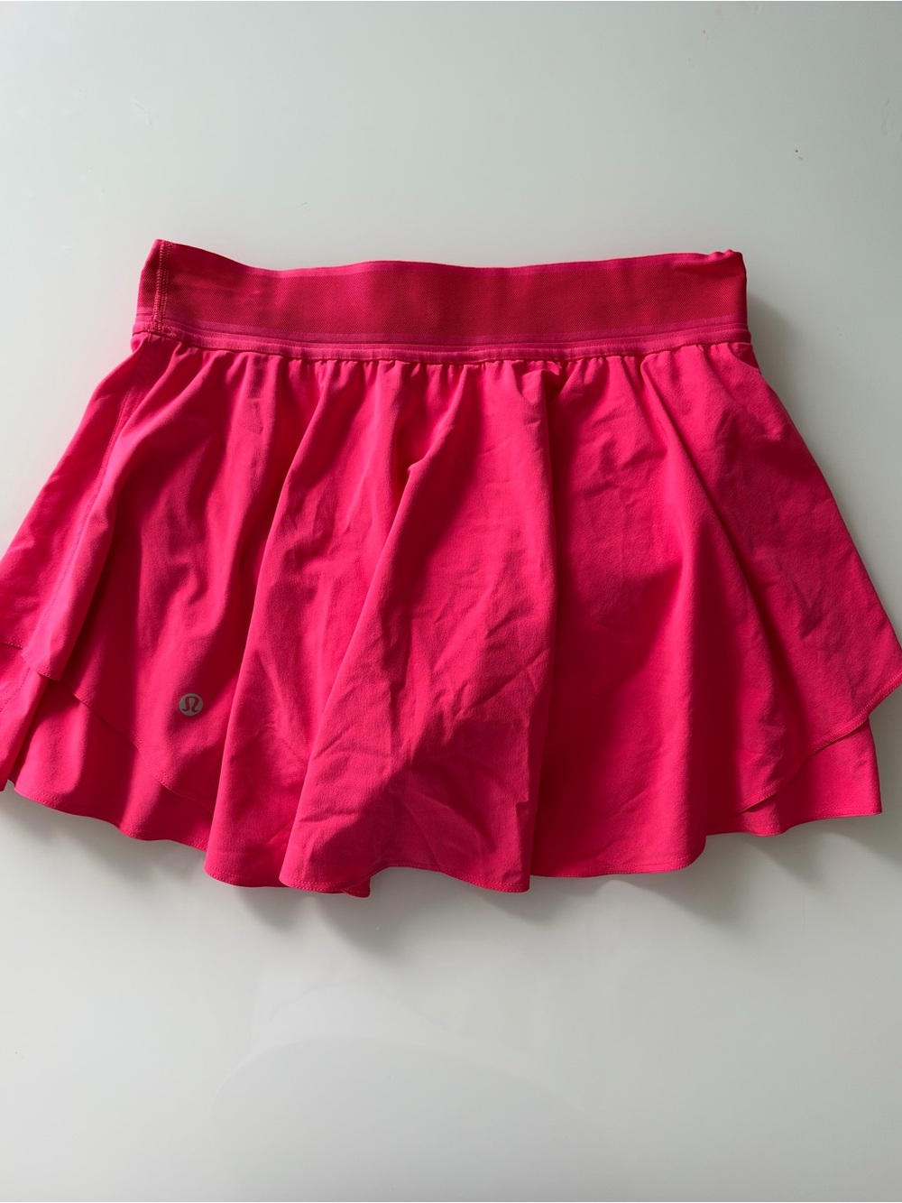 Lululemon hot pink tennis skirt size 8